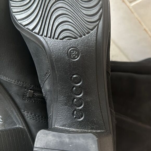 Ecco Women’s Black Leather Tall/Mid Calf Zip Close Regular/Wide Calf Boots Sz 39 - Picture 12 of 16
